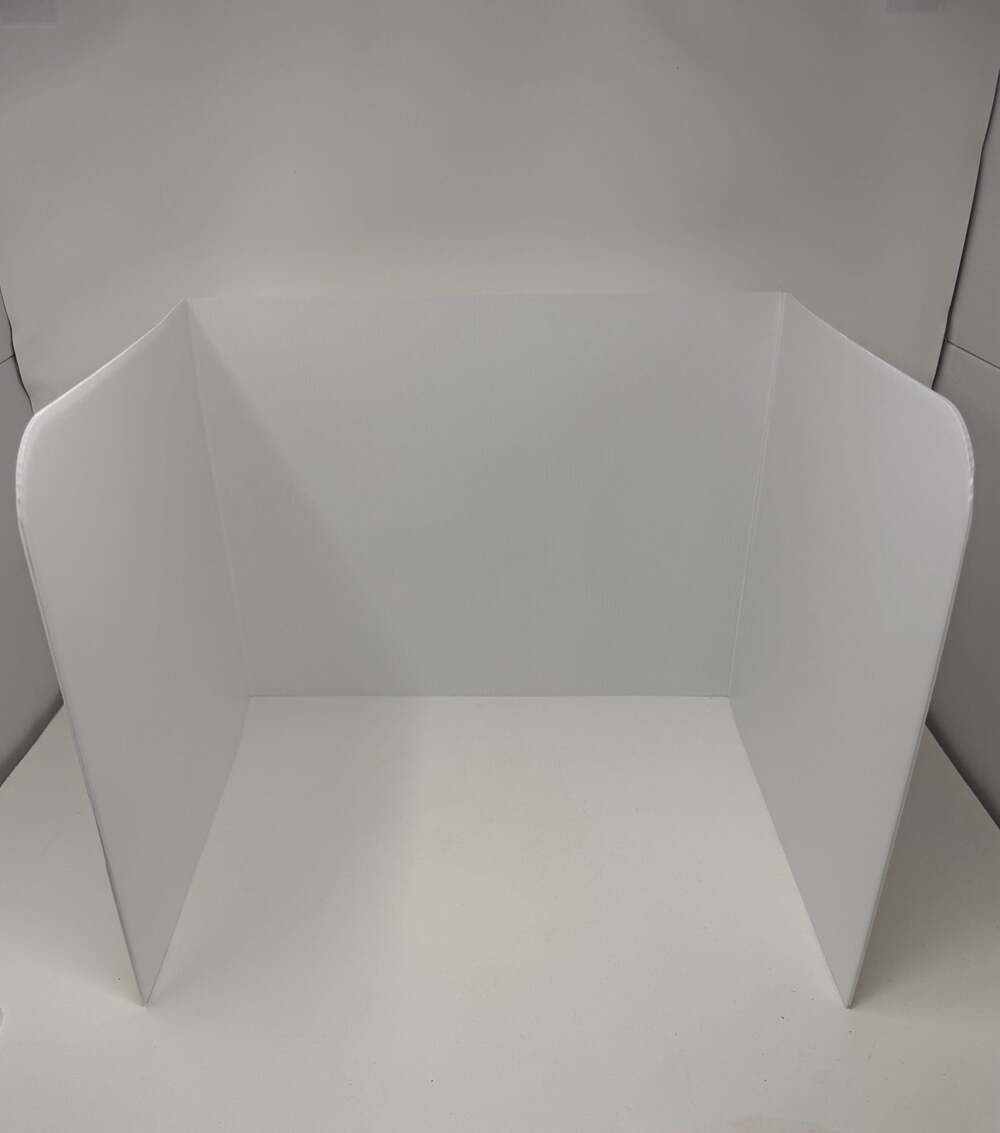 Earthables Classroom Privacy Shields White Plastic Testing Dividers Pack